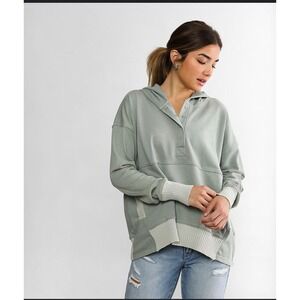Buckle Women's Light Green‎ Cotton Blend Snap Neck Hoodie Sweatshirt M